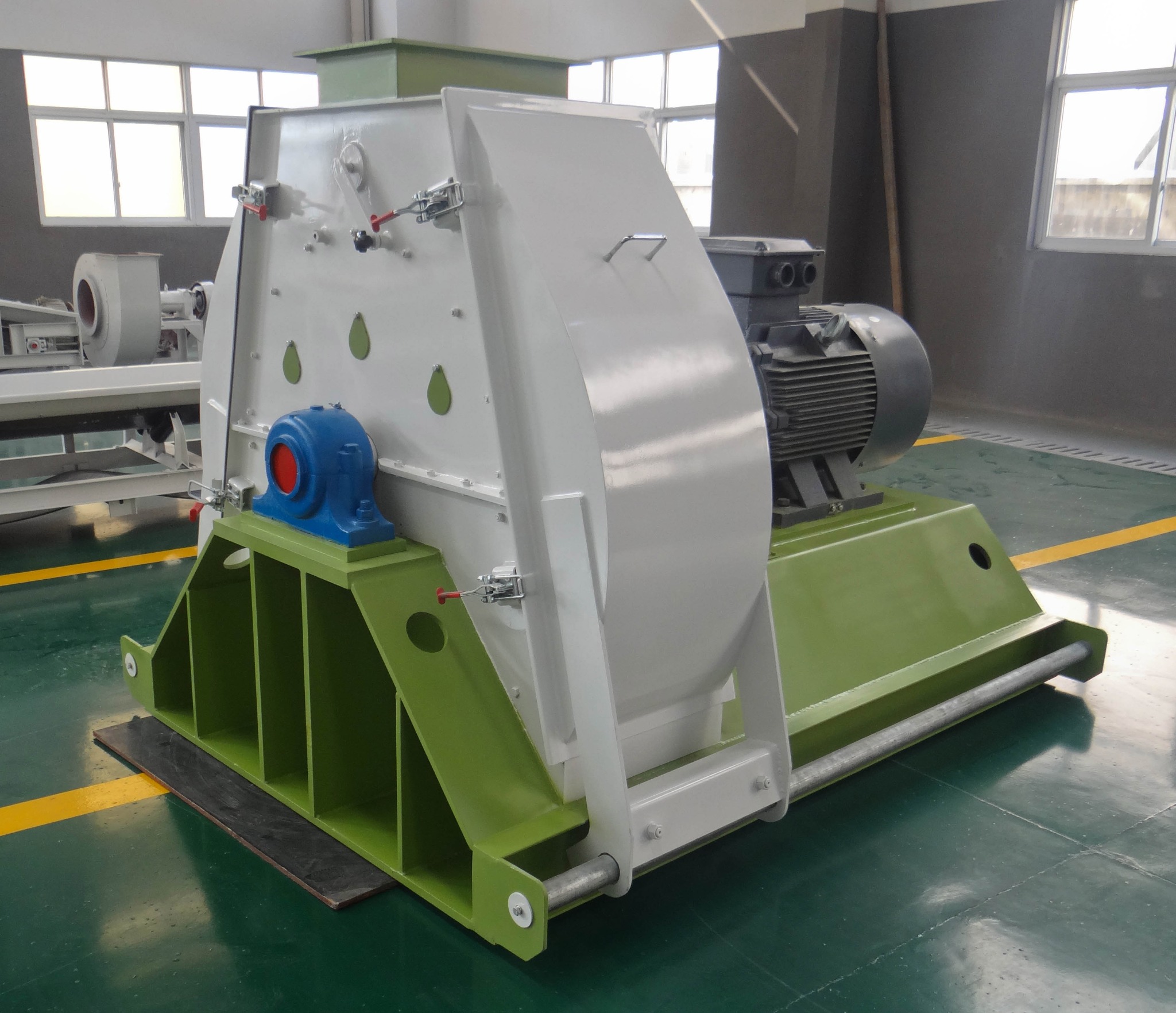 Industrial hammer mill